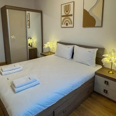 Апартаменты Charming At Kasper