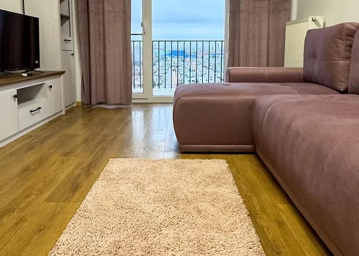 Charming At Coresi Mall #brasov 公寓 *